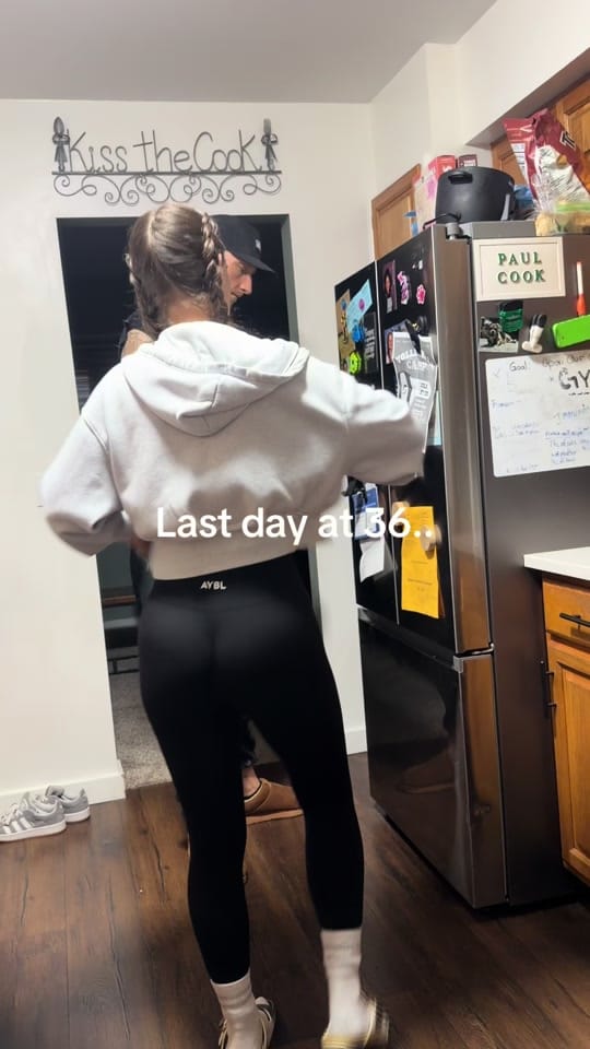 Post 6 by em_uh_lee🫶🏼 on TikTok (video)