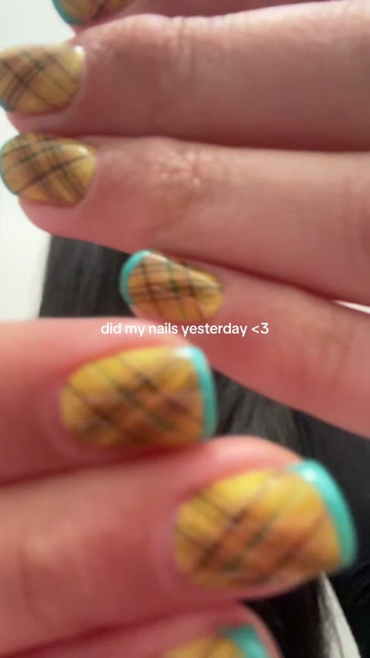 Post 5 by lys on TikTok (video)