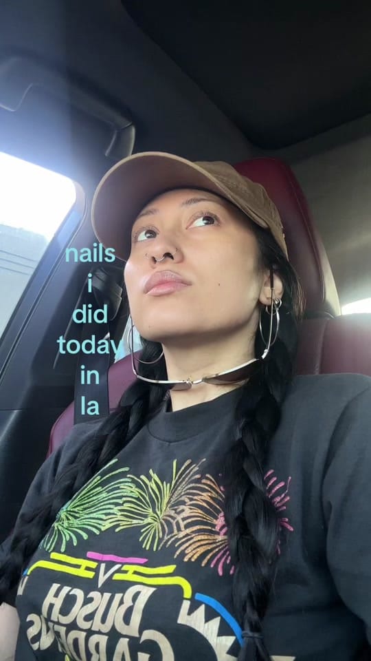 Post 2 by lys on TikTok (video)