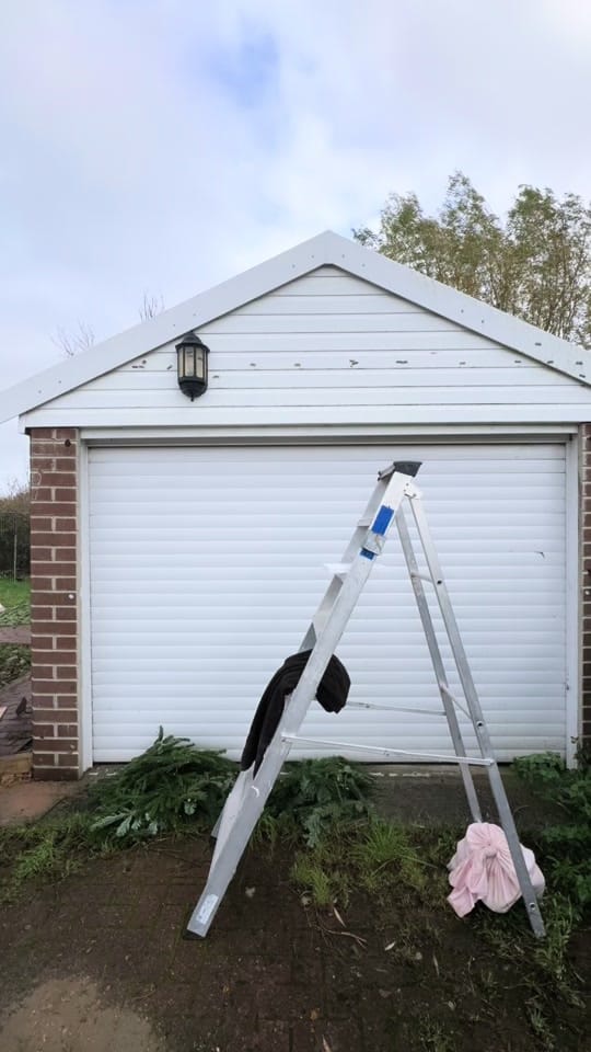 Post 1 by Luna Balloonz on TikTok (video)
