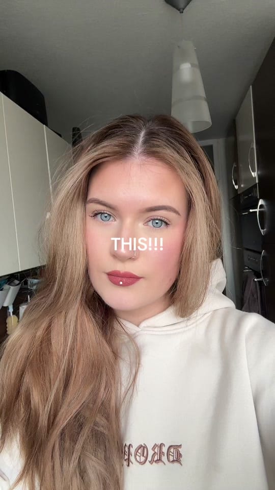 Post 7 by Shari🐉 | Booktok📚 on TikTok (video)