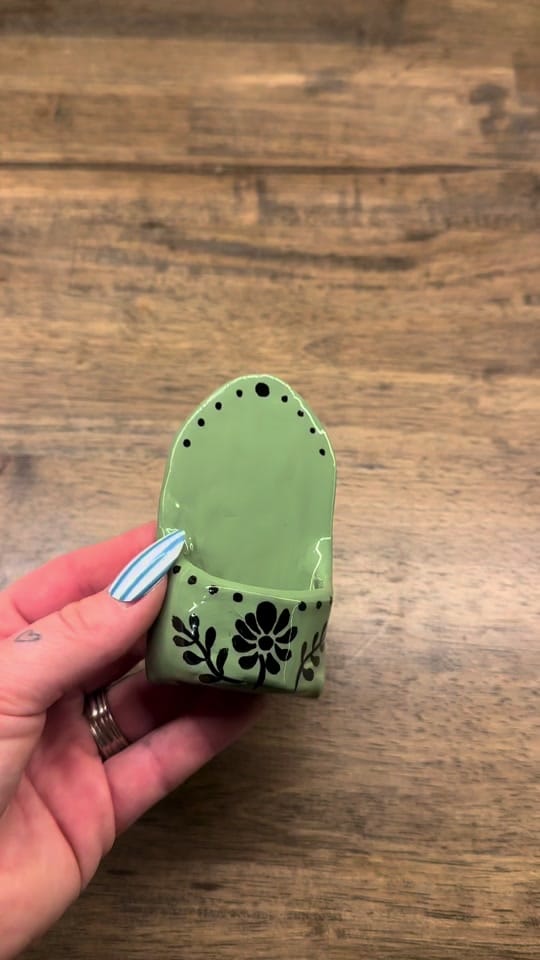 Post 8 by jess on TikTok (video)