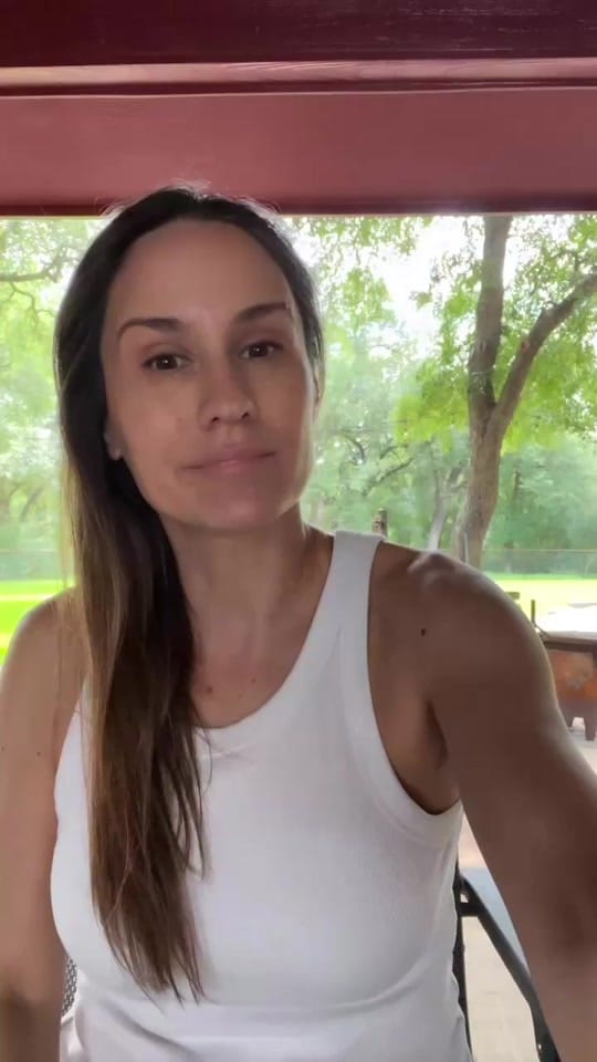 Post 6 by Sarah Stork on TikTok (video)