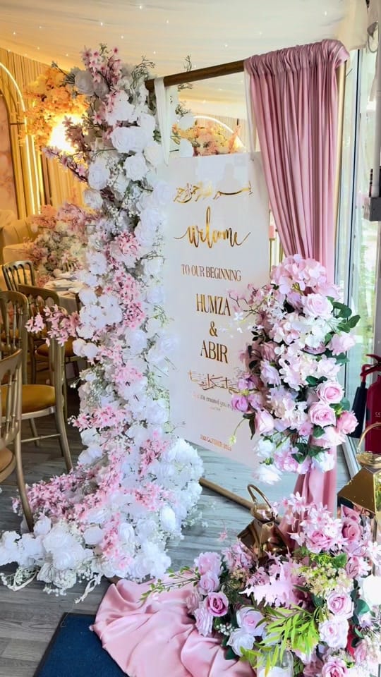 Post 1 by the.events.co on TikTok (video)