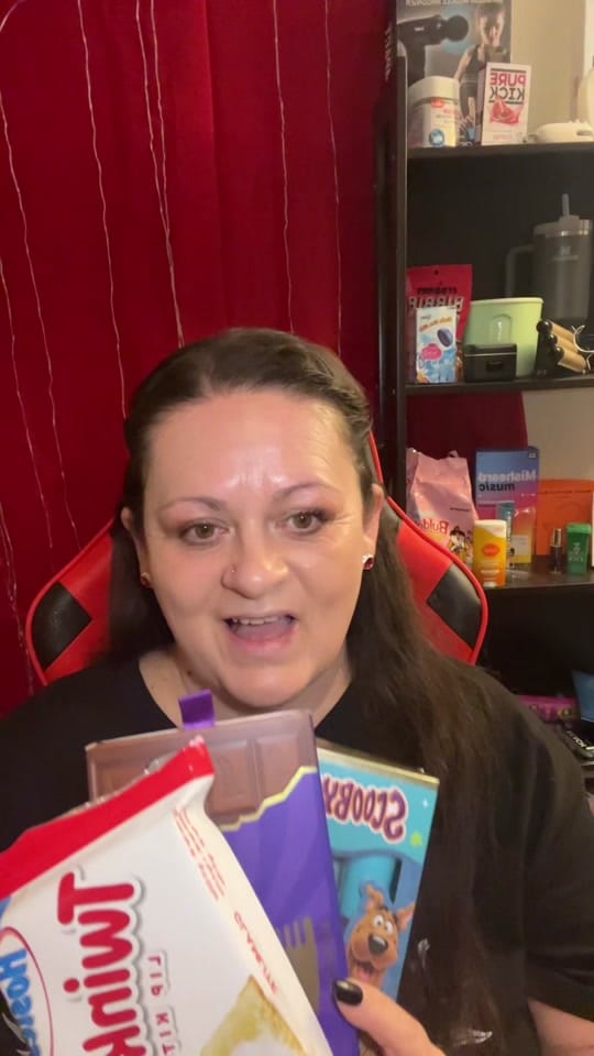 Post 10 by Nikki 🩷🖤🥗 on TikTok (video)