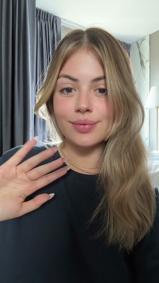 Post 10 by caroline on TikTok (video)