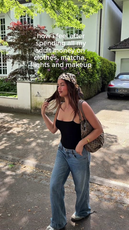 Post 9 by caroline on TikTok (video)