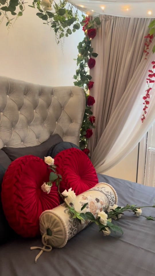 Post 4 by Rose Gold Deco on TikTok (video)