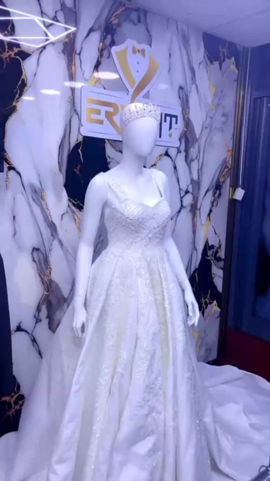 Post 7 by Erisuitt on TikTok (video)