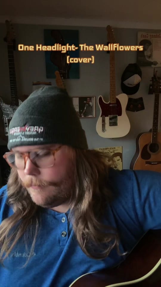 Post 5 by Riley Anderson on TikTok (video)
