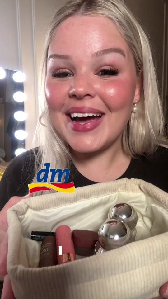 Post 2 by Luisa | therosyshelf ✨🧚 on TikTok (video)