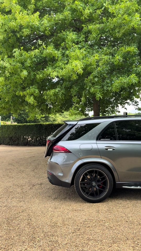 Post 2 by VERSATILE on TikTok (video)