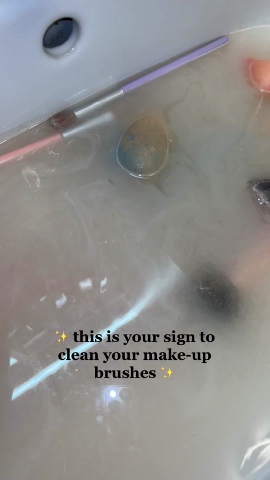 Post 8 by Alena 🤍 on TikTok (video)