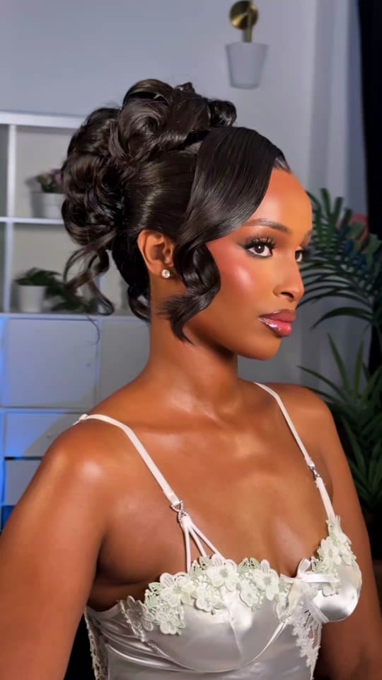 Post 6 by Hair by Chrisbeck's on TikTok (video)