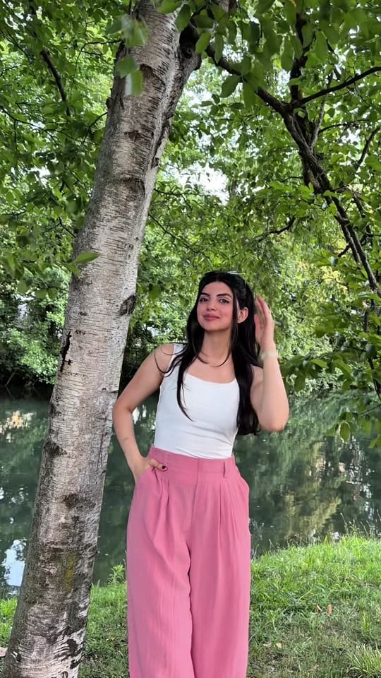Post 2 by Hala_alsoukhni on TikTok (video)