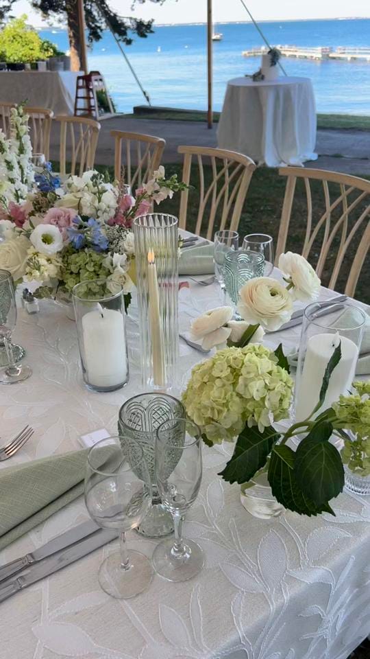 Post 1 by Little Blooms on TikTok (video)