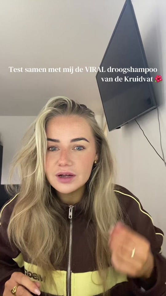 Post 8 by Mara Claessens on TikTok (video)