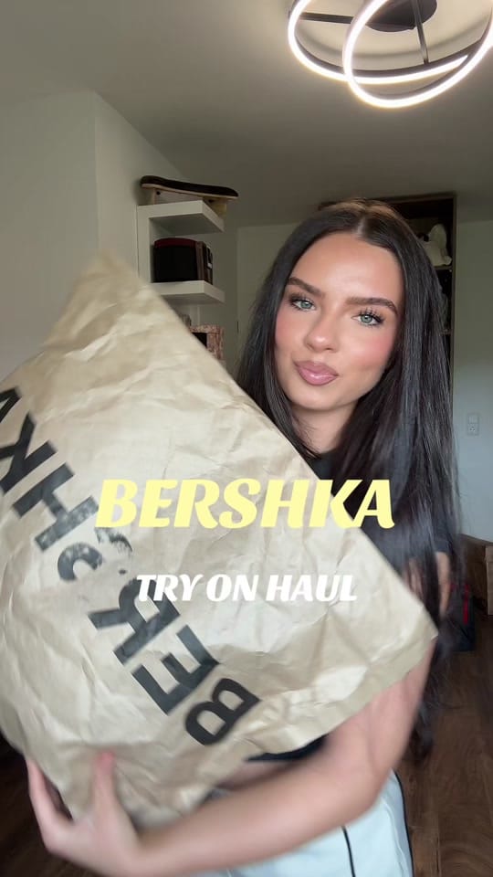 Post 5 by Denisa on TikTok (video)