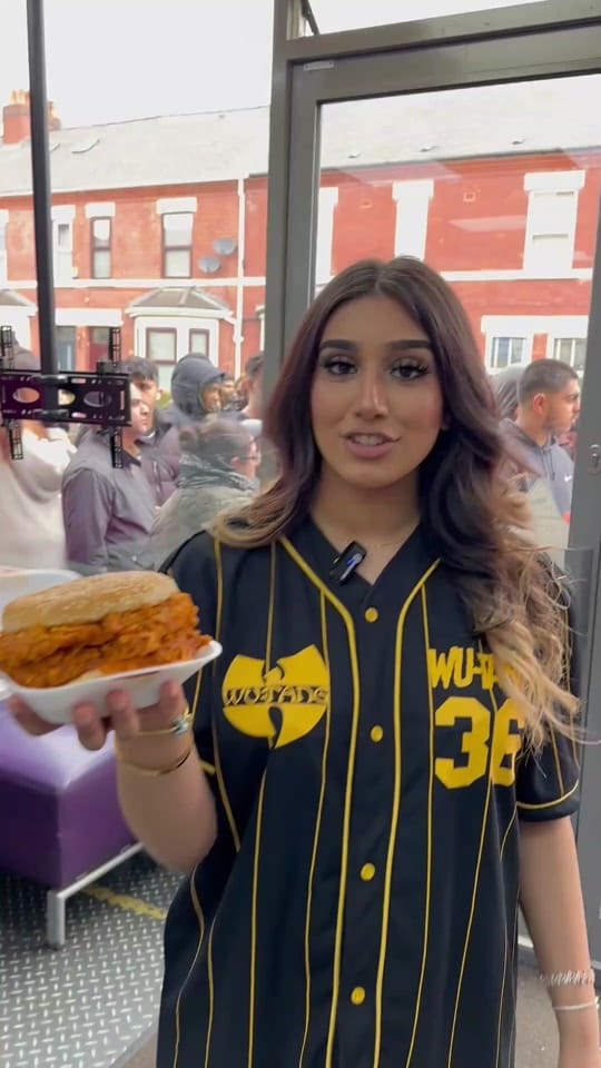 Post 2 by Deens Fried Chicken 🐔 on TikTok (video)