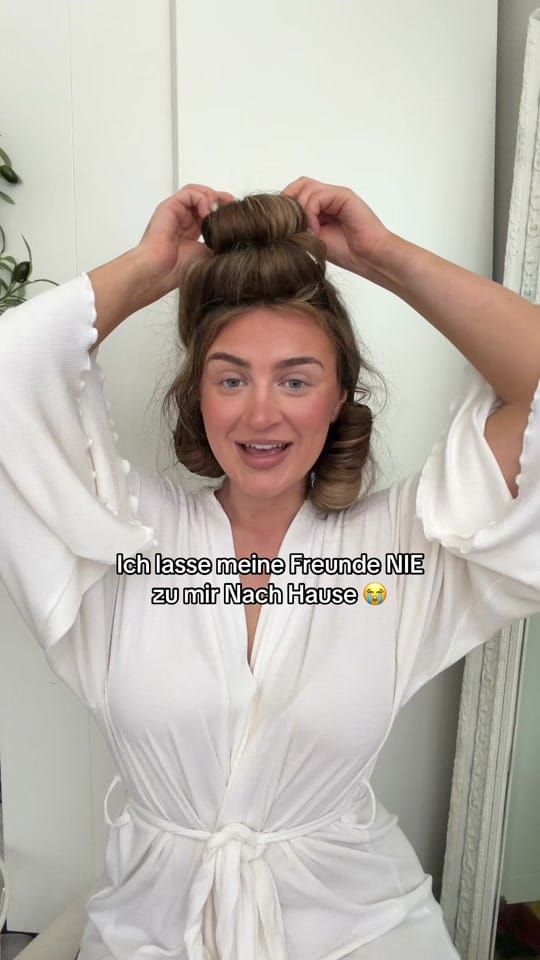 Post 4 by 𝑀𝒾𝒸𝒽𝑒𝓁𝓁𝑒 on TikTok (video)