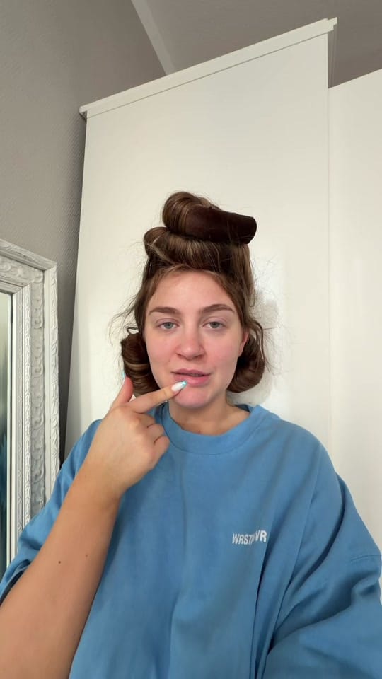 Post 5 by 𝑀𝒾𝒸𝒽𝑒𝓁𝓁𝑒 on TikTok (video)