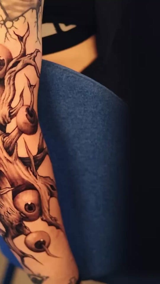 Post 1 by Emiliano Garrido on TikTok (video)