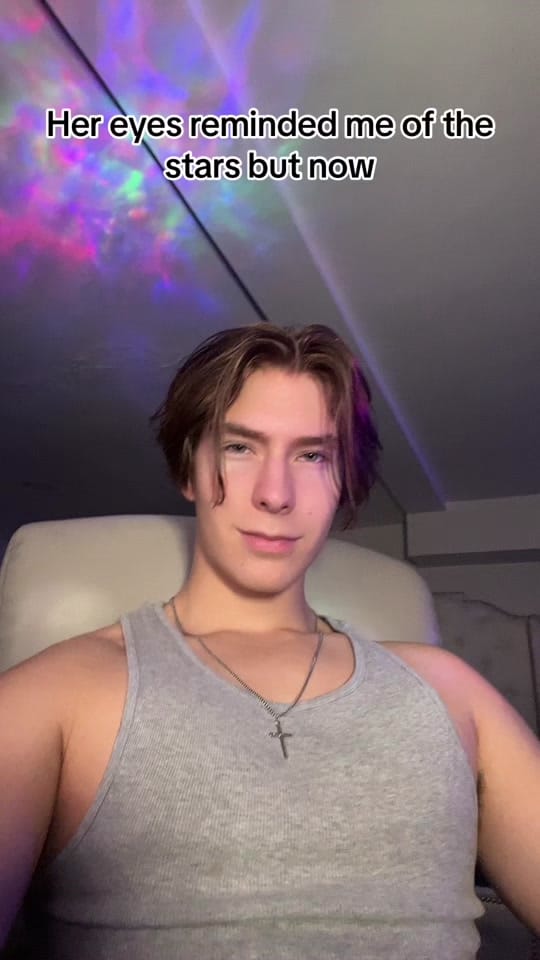 Post 6 by thesharbinos on TikTok (video)