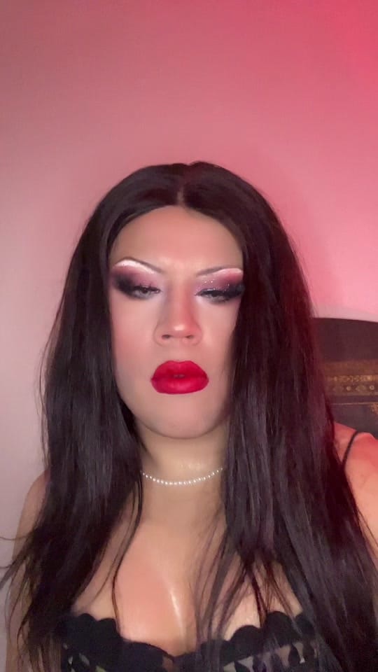 Post 8 by Oberlin beauty |Drag&Makeup💄 on TikTok (video)