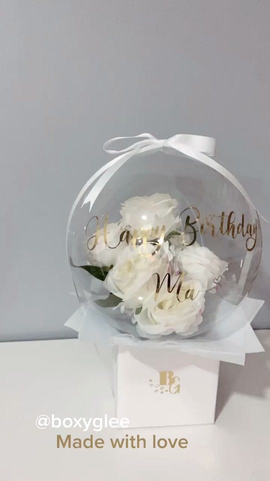 Post 8 by Mari on TikTok (video)