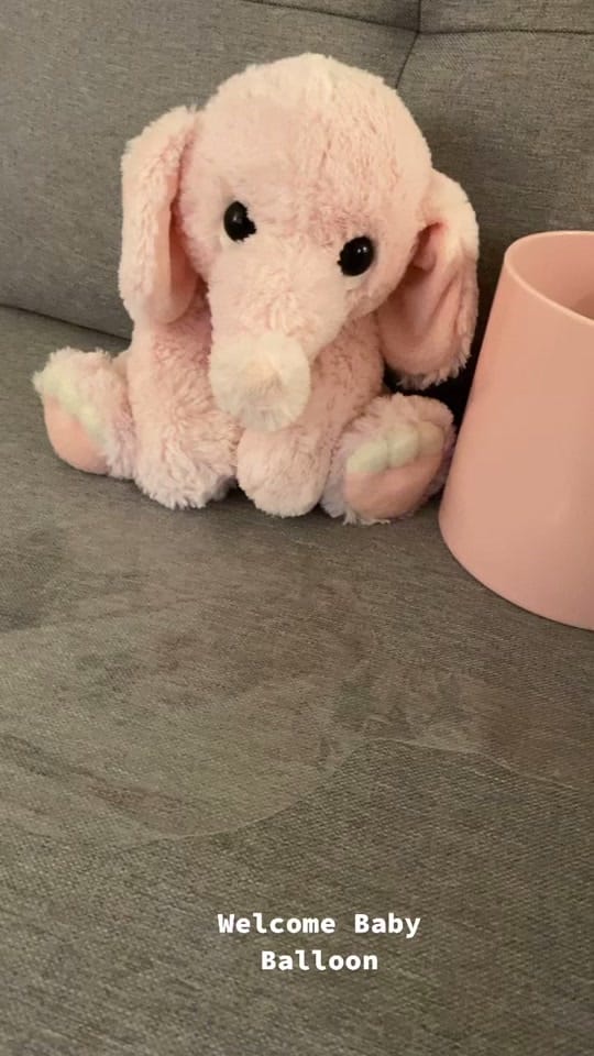 Post 2 by Mari on TikTok (video)