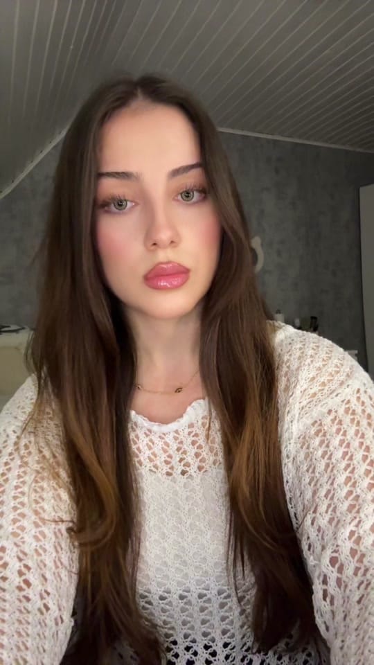 Post 2 by sch0kolade on TikTok (video)