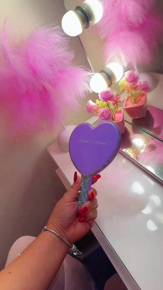 Post 5 by Lashing and Slaying on TikTok (video)