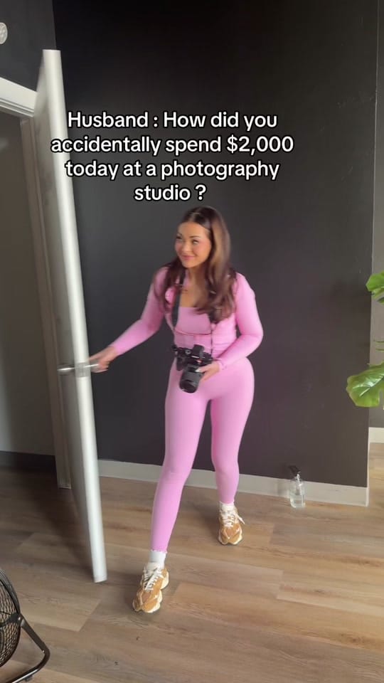 Post 5 by AnnaOHara Intimate Portraiture on TikTok (video)