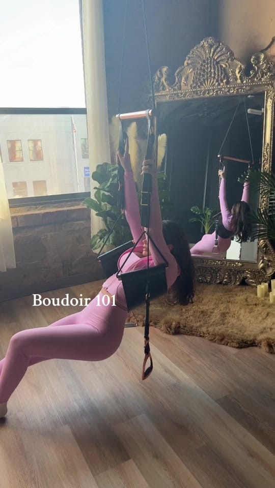 Post 4 by AnnaOHara Intimate Portraiture on TikTok (video)