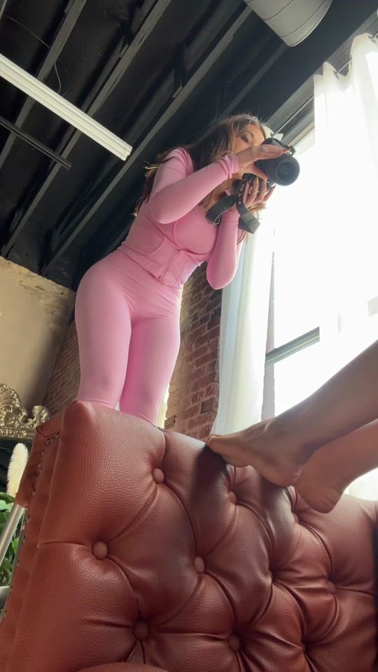 Post 6 by AnnaOHara Intimate Portraiture on TikTok (video)