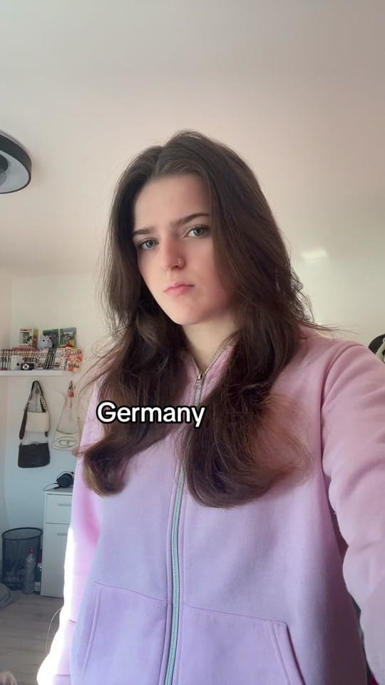 Post 8 by ǝʌoʌı̣ꓶ on TikTok (video)