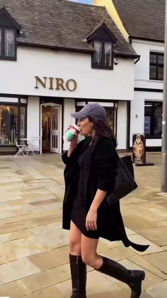 Post 9 by Fulyacimen on TikTok (video)