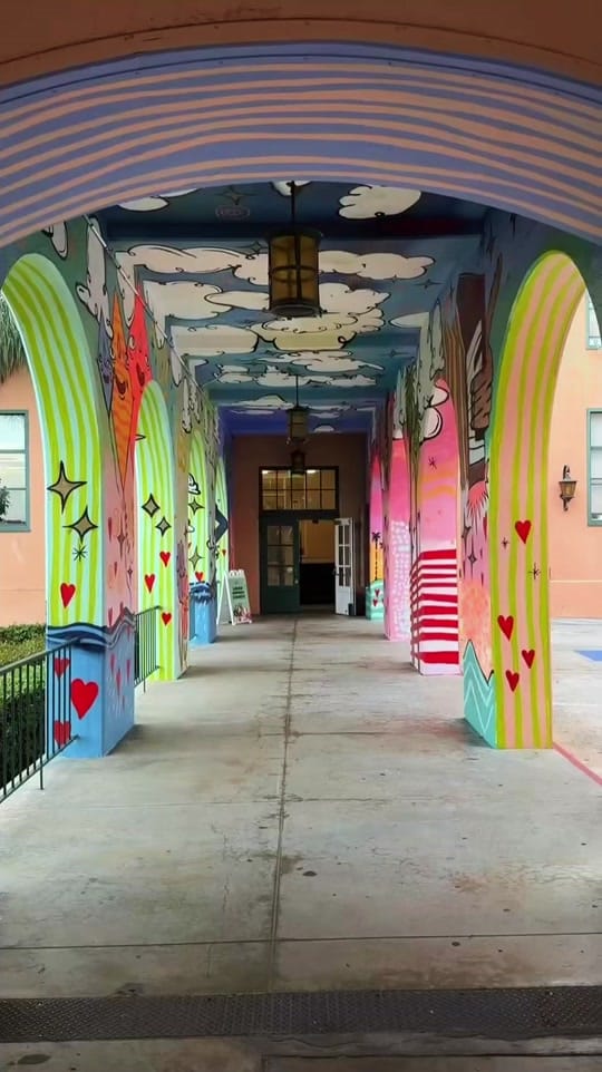 Post 1 by stefaniebalesfineart on TikTok (video)