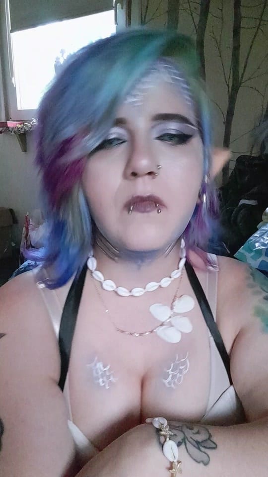 Post 1 by littlemoongirl19 on TikTok (video)