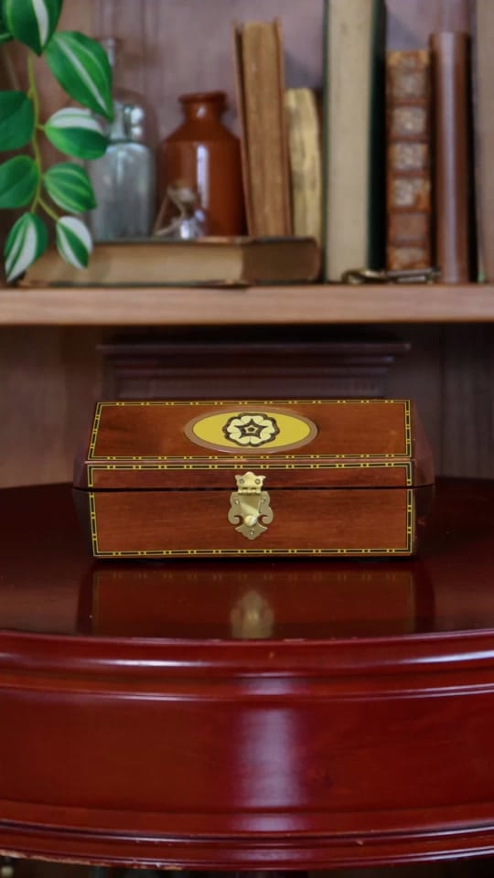 Post 5 by Noble Collection UK on TikTok (video)