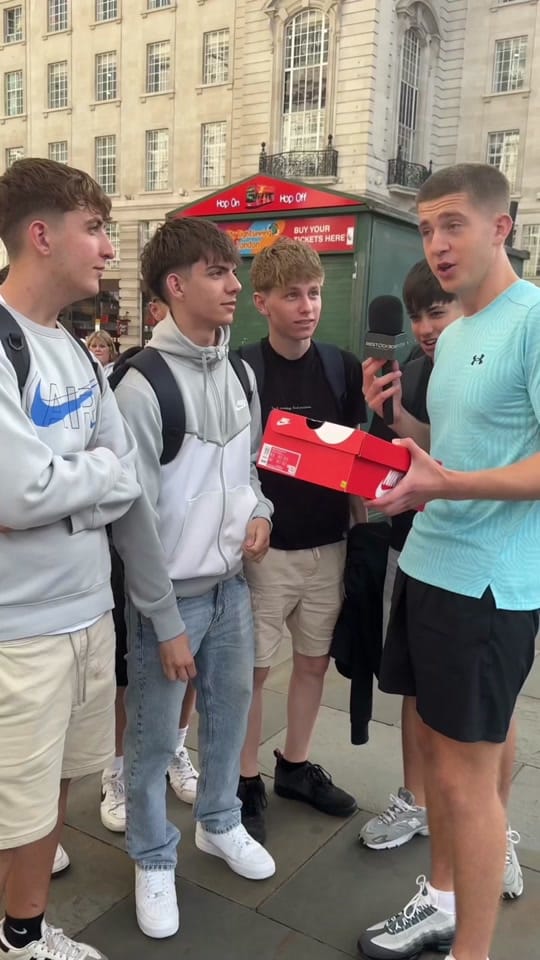 Post 9 by RESTOCK3D on TikTok (video)