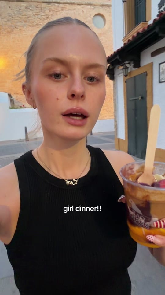 Post 4 by leni <3 on TikTok (video)