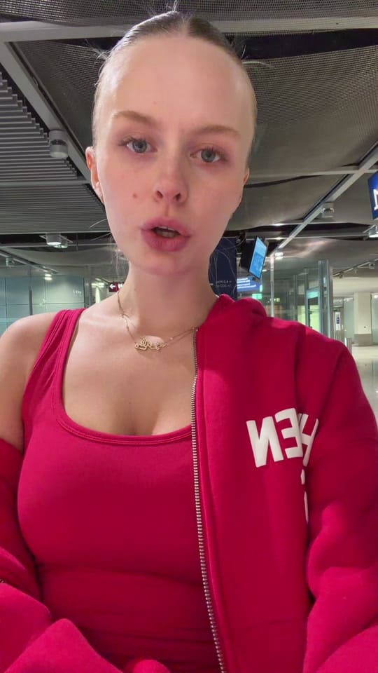 Post 6 by leni <3 on TikTok (video)