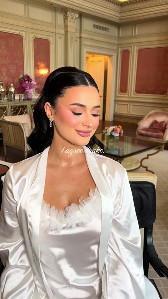 Post 1 by Mayra on TikTok (video)