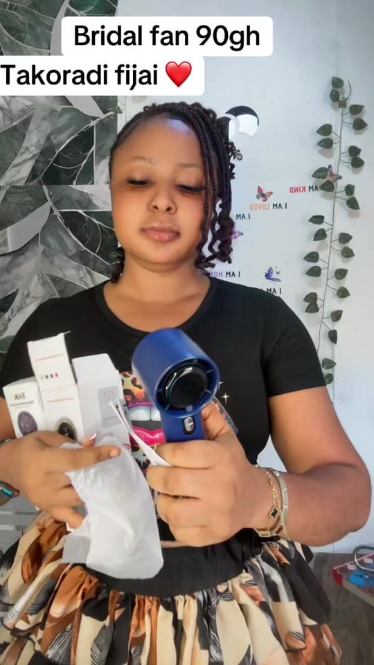 Post 6 by Ewurama’s collection👜🧤👗👓 on TikTok (video)
