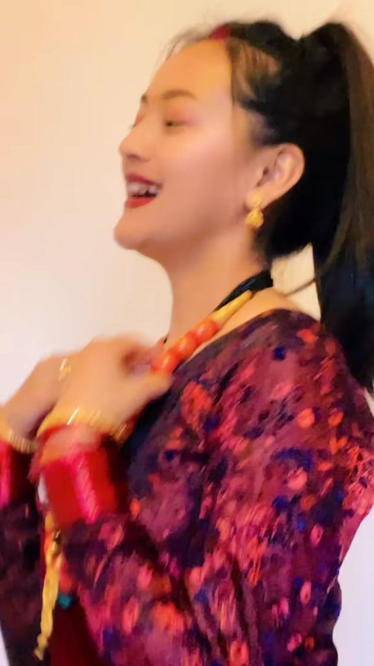 Post 3 by Elina-grg🌸 on TikTok (video)