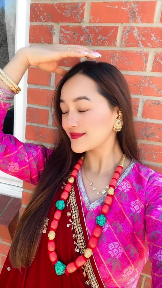 Post 5 by Elina-grg🌸 on TikTok (video)