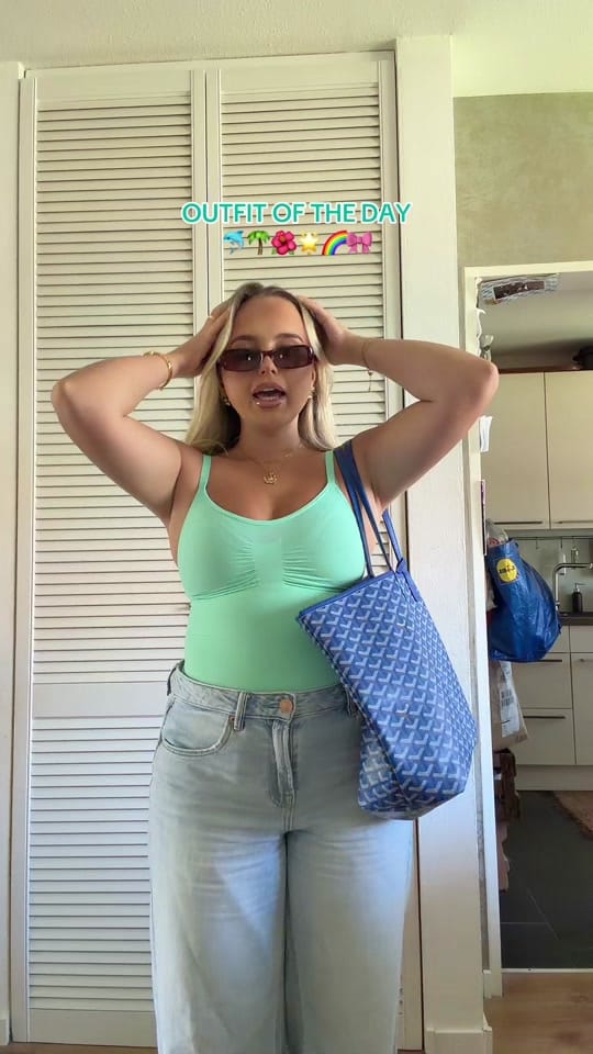 Post 4 by forevermaryna on TikTok (video)
