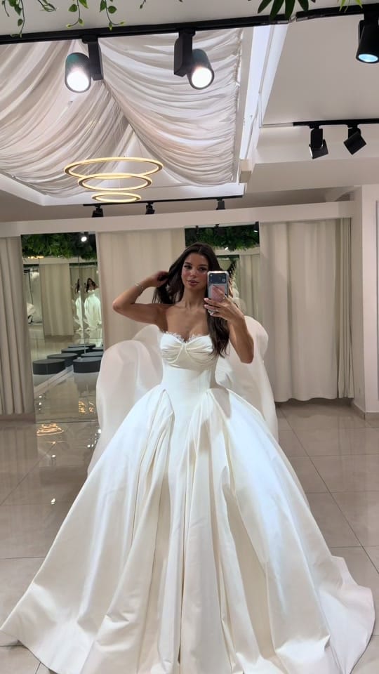 Post 6 by Esra Göcmen on TikTok (video)