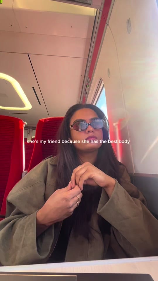 Post 6 by Zaina on TikTok (video)